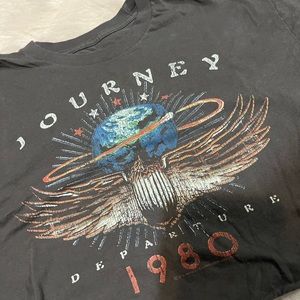 Journey cropped band tee size small